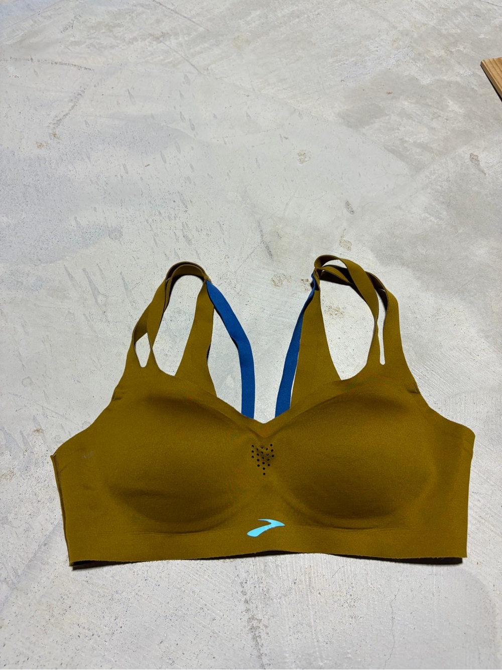 Brooks Performance Sports Bra in mustard/gold with Blue Accents